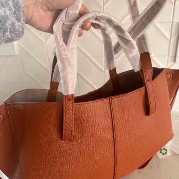 Neiman Marcus Luxury Large Camel Faux Leather Tote Bag - Picture 5 of 7